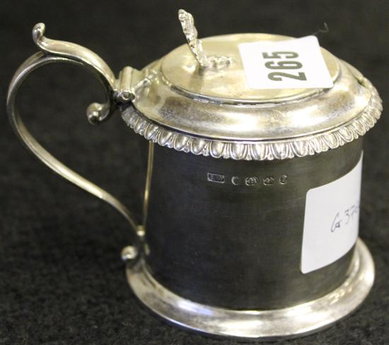 Silver drum mustard